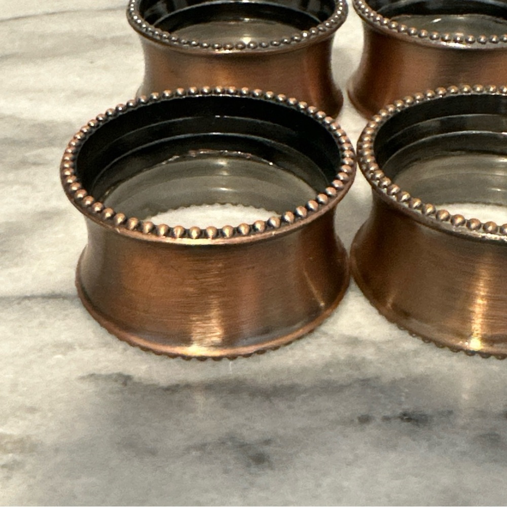 Elegant Copper Napkin Rings Set - Picture 4 of 13